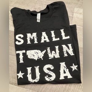 🆕 Size Medium Bella Canvas Black Heather Small town USA T-Shirt